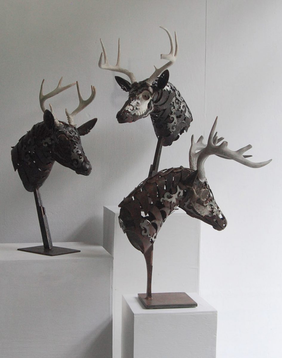 deer metal sculpture