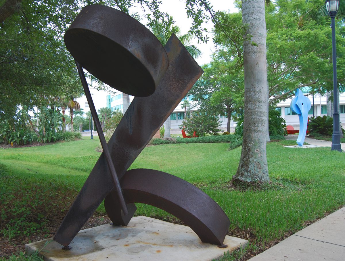 public-art-modern-sculpture-doug-hays-Florida-artist